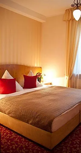 Alpina Hotel Rosenheim 3*,