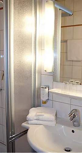 Alpina Hotel Rosenheim 3*,